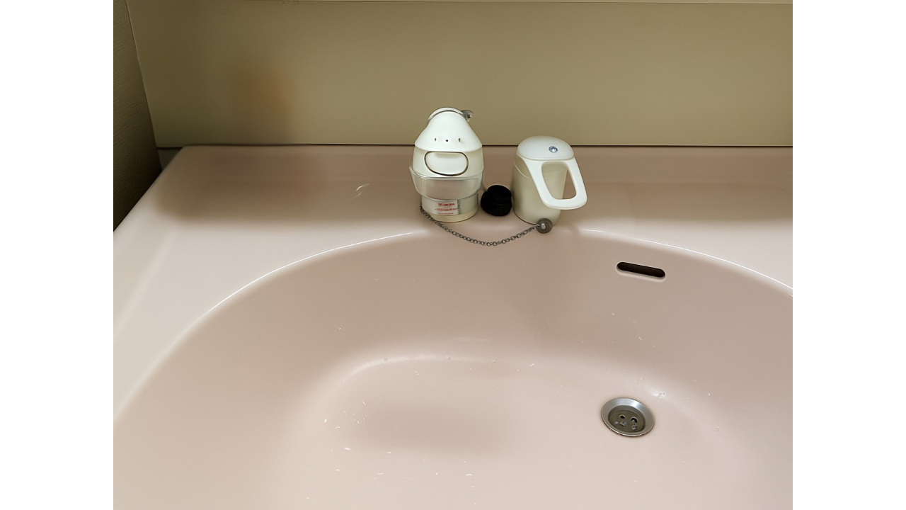 洗面台蛇口の水漏れの画像